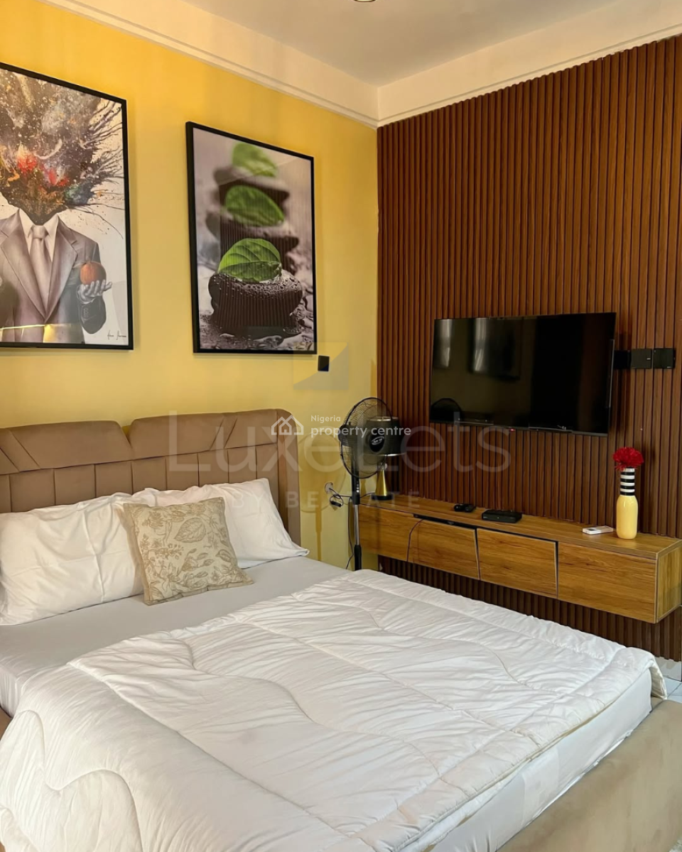 Luxury 1-bedroom Studio Apartment - Cozy & Fully Equipped, Surulere, Lagos, Flat / Apartment Short Let