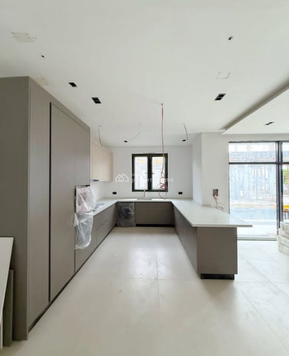 Brand New 3 Bedroom Apartment with Modern Designs and Facilities, Lekki Phase 1, Lekki, Lagos, Flat / Apartment for Sale