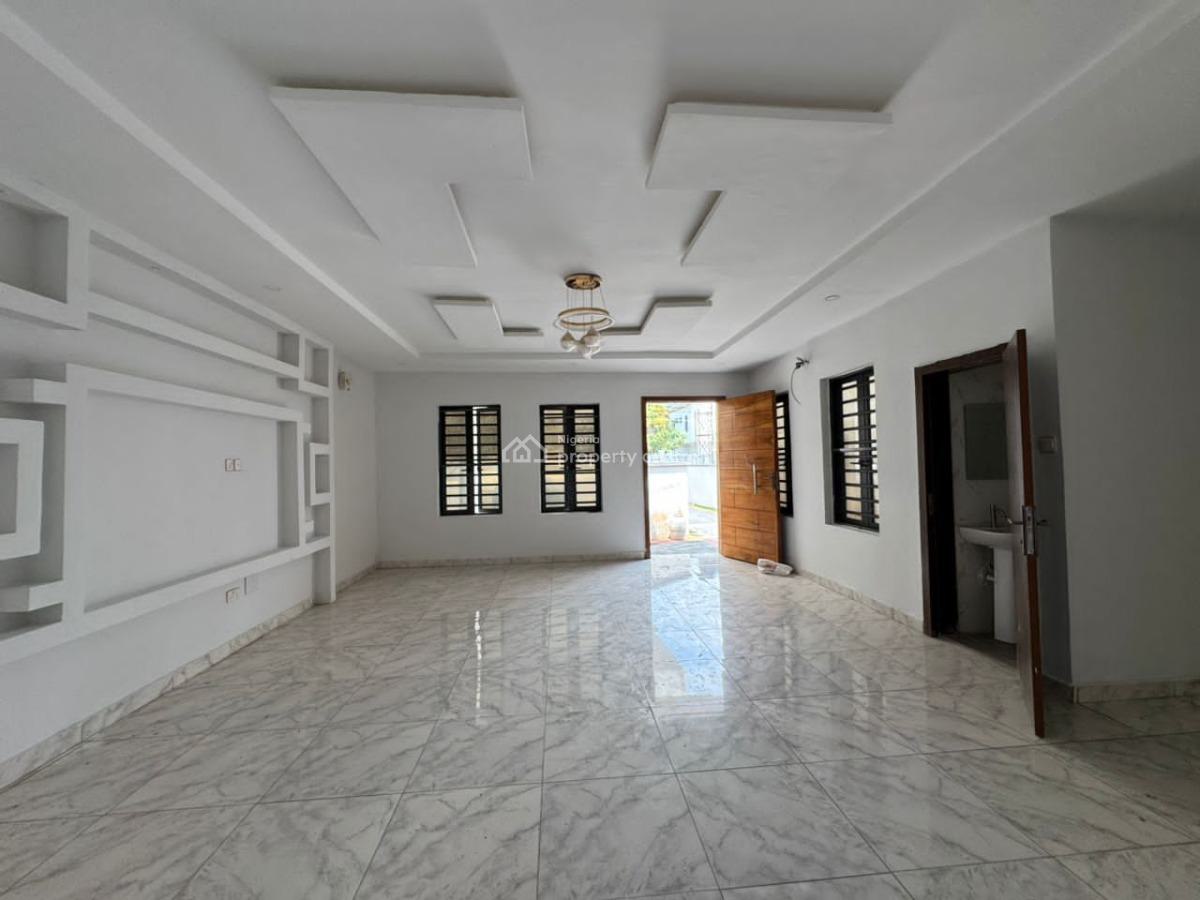 Exquisite 4 Bedroom Semi-detached Duplex, Ologolo, Lekki Phase 1, Lekki, Lagos, Semi-detached Duplex for Sale