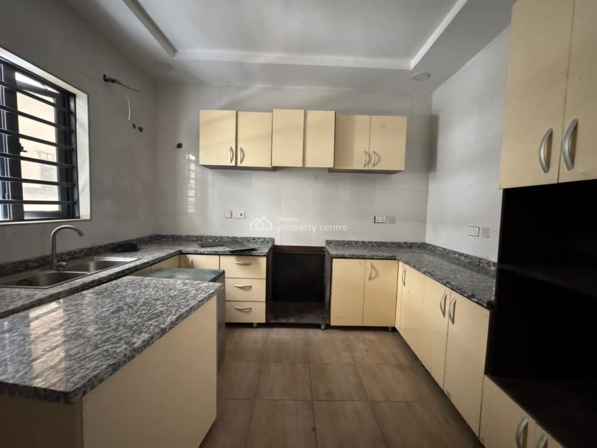 Exquisite 4 Bedroom Semi-detached Duplex, Ologolo, Lekki Phase 1, Lekki, Lagos, Semi-detached Duplex for Sale