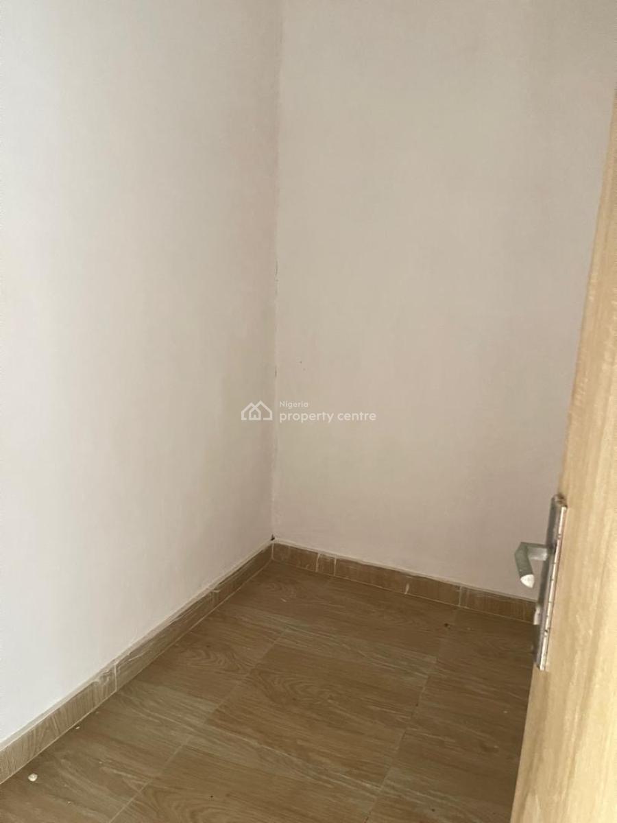 Luxury 4 Bedroom Terrace Duplex with Bq Within an Estate, Chevron Axis, New Road, Lekki, Lagos, Terraced Duplex for Sale