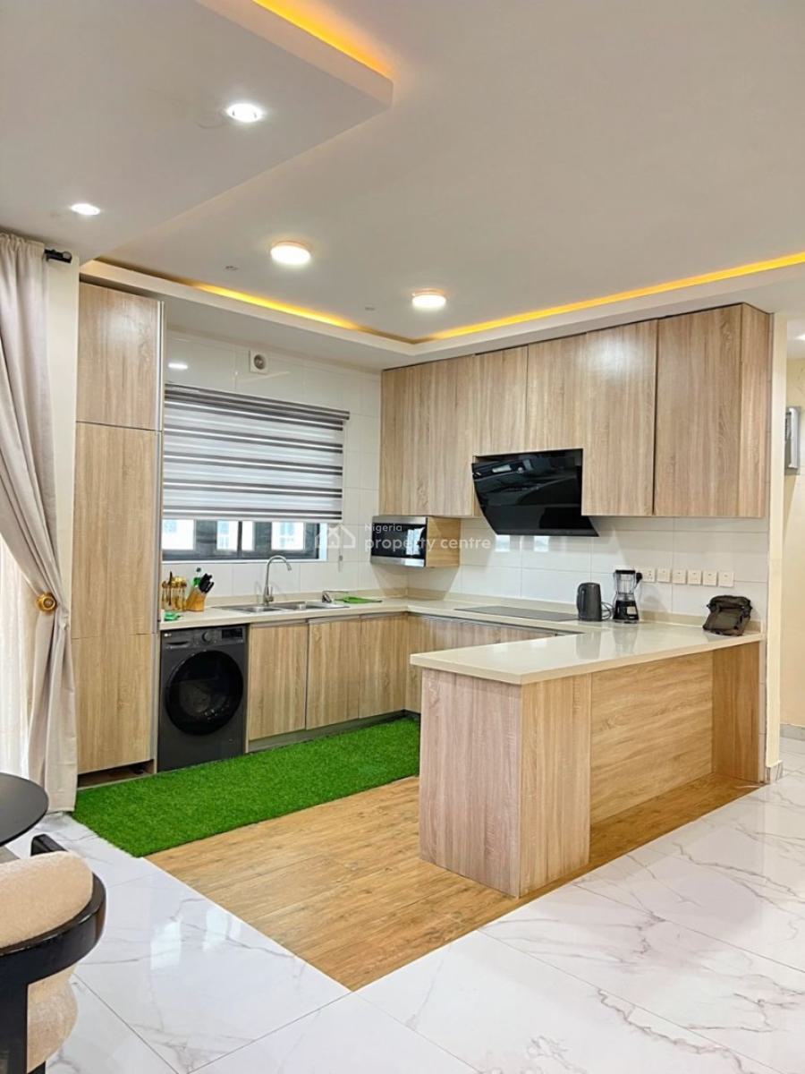 Luxury 2 Bedroom Short Stay Apartment, Periwinkle Estate, Lekki, Lagos, Flat / Apartment Short Let