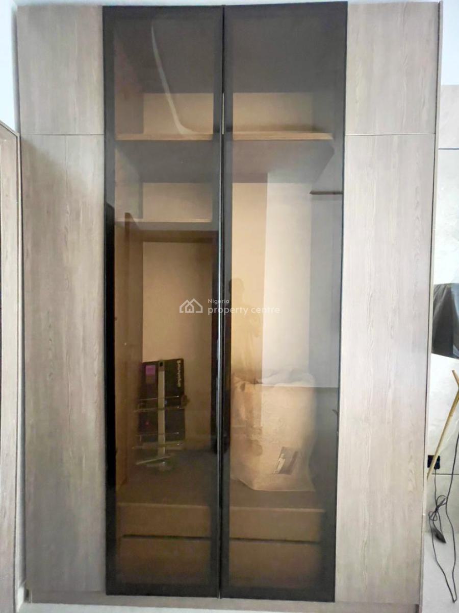 Fantastically Luxury 2 Bed Apartment with Elevator, Swimming Pool, Lekki Phase 1, Lekki, Lagos, Flat / Apartment for Sale