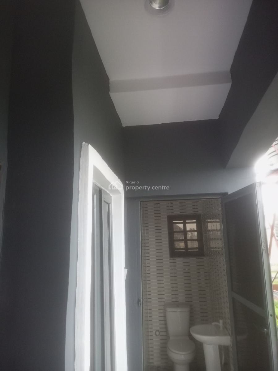 Luxury Newly Built Mini Flat, Upstairs, Divine Avenue, Bucknor Estate, Isolo, Lagos, Mini Flat (room and Parlour) for Rent