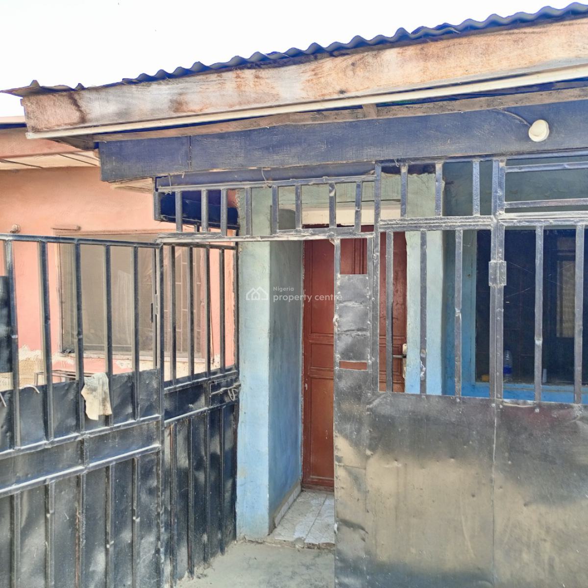 Top Notch Self Contain, Liberty Junction, Kubwa, Abuja, Detached Bungalow for Rent