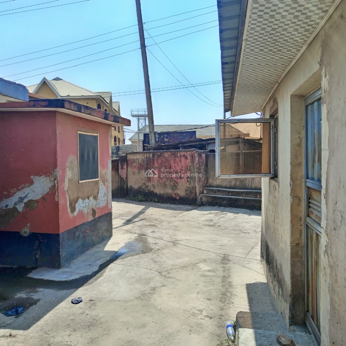 Top Notch Self Contain, Liberty Junction, Kubwa, Abuja, Detached Bungalow for Rent