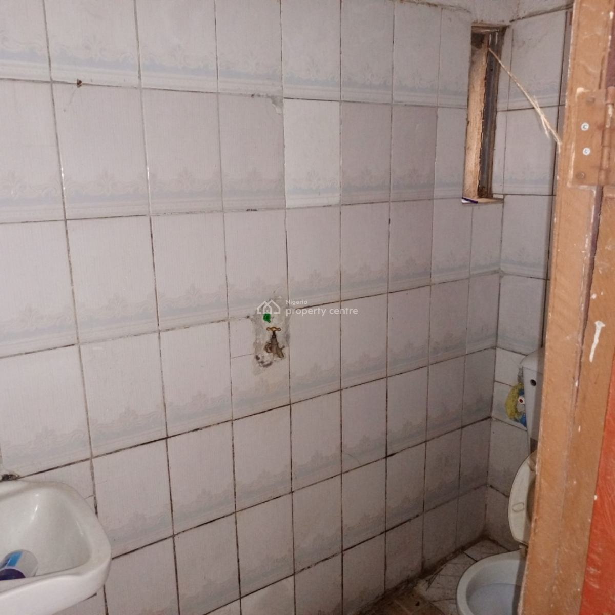 Top Notch Self Contain, Liberty Junction, Kubwa, Abuja, Detached Bungalow for Rent