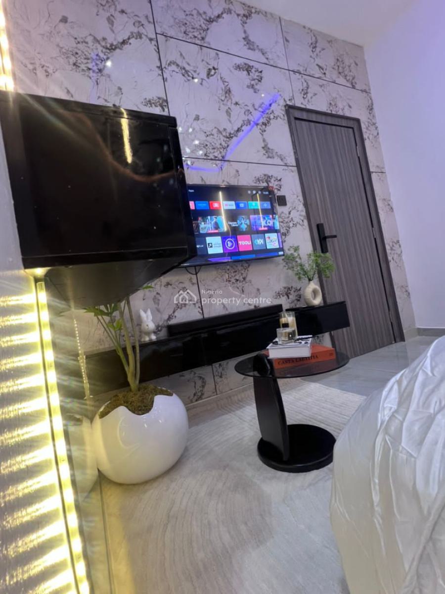 Exquisite 2 Bedroom Apartment with Ps5, Chevron, Lekki Phase 2, Lekki, Lagos, Flat / Apartment Short Let