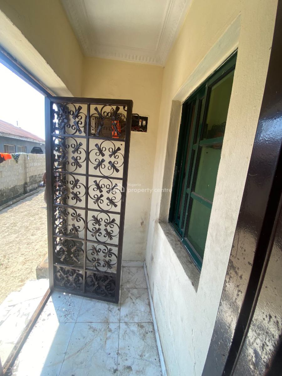Spacious Mini Flat (close to Bustop, Olive Garden Estate (close to Redeem Bustop), Ogombo, Ajah, Lagos, Mini Flat (room and Parlour) for Rent