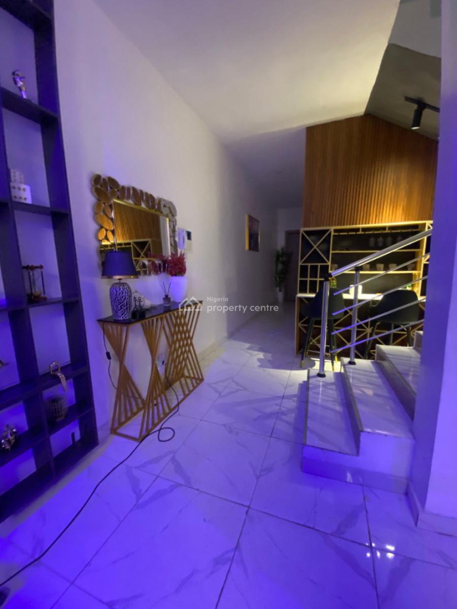 Exquisite Fully Furnished 4 Bedroom Duplex, Ikota, Lekki Phase 2, Lekki, Lagos, Flat / Apartment Short Let