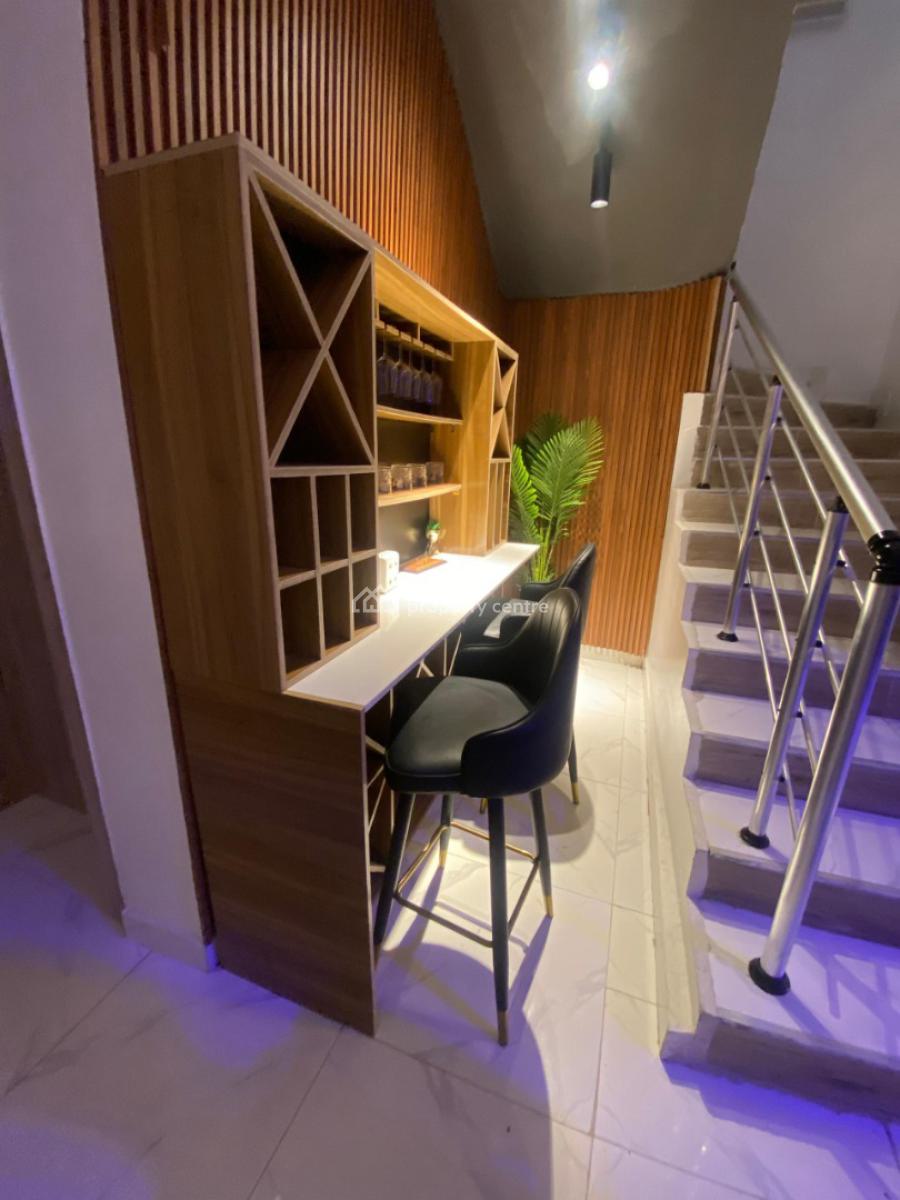 Exquisite Fully Furnished 4 Bedroom Duplex, Ikota, Lekki Phase 2, Lekki, Lagos, Flat / Apartment Short Let