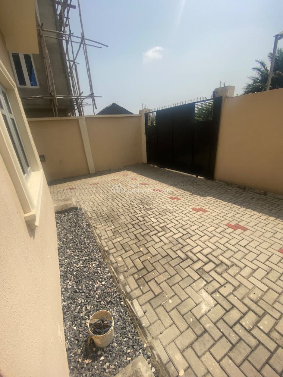 Super Luxurious 2 Bedroom Apartment, Alashela Royal Estate, Ogombo, Ajah, Lagos, Flat / Apartment for Rent