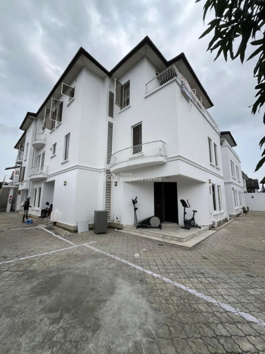 Exquisite 3 Bedroom Apartment, Lekki Phase 1, Lekki, Lagos, Flat / Apartment for Rent