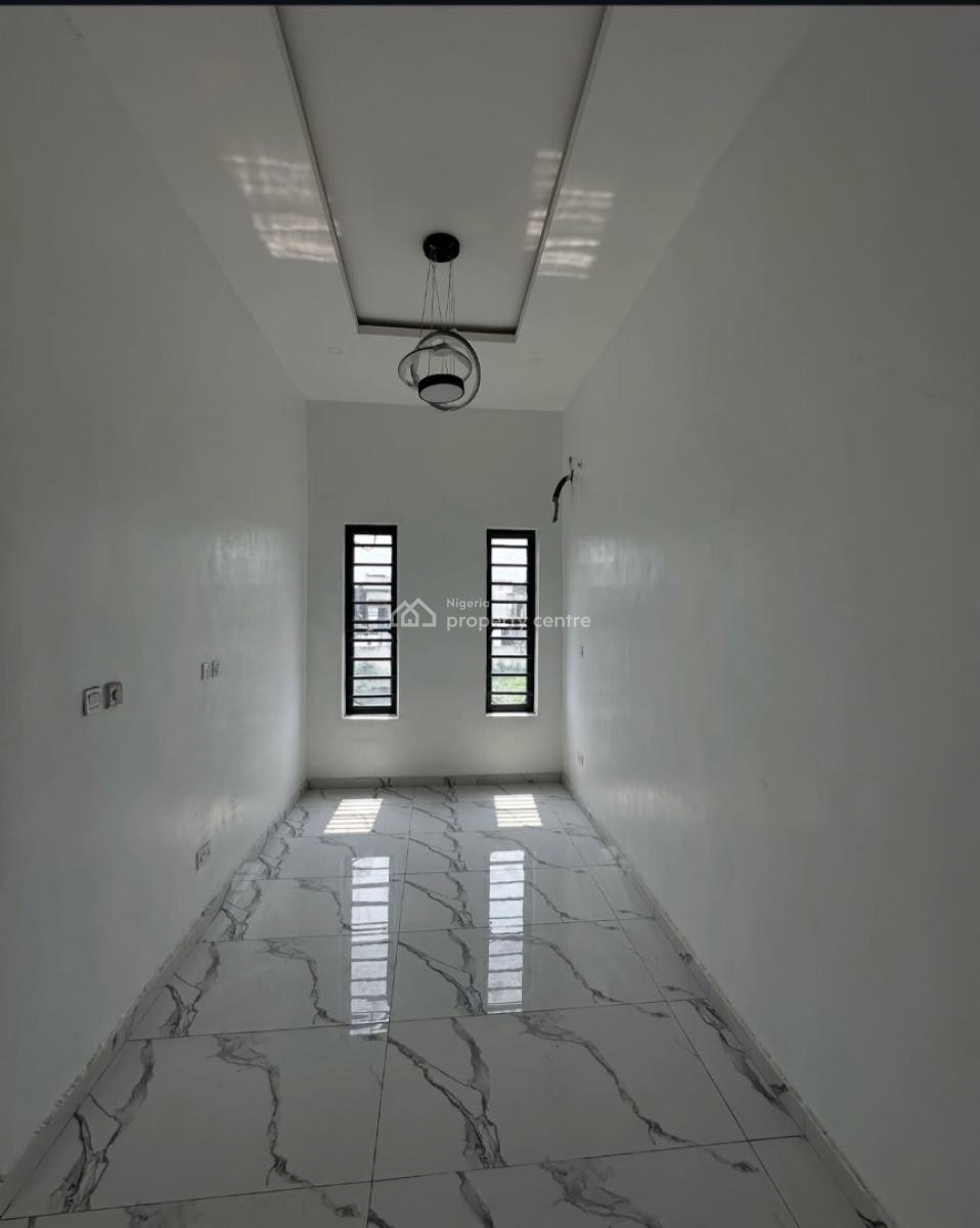 4 Bedroom Spacious Duplex with a Pool, Ologolo Lekki, Lekki, Lagos, Detached Duplex for Sale
