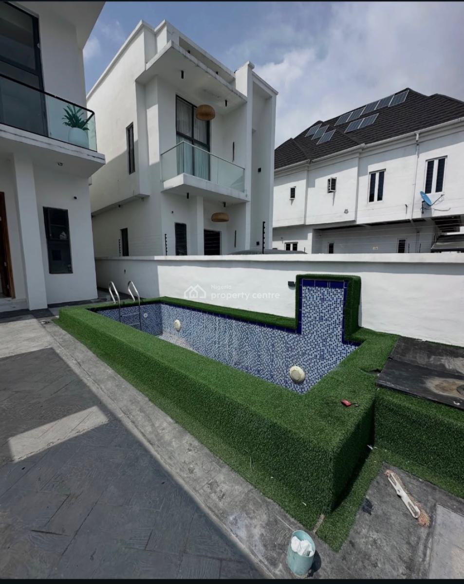 4 Bedroom Spacious Duplex with a Pool, Ologolo Lekki, Lekki, Lagos, Detached Duplex for Sale