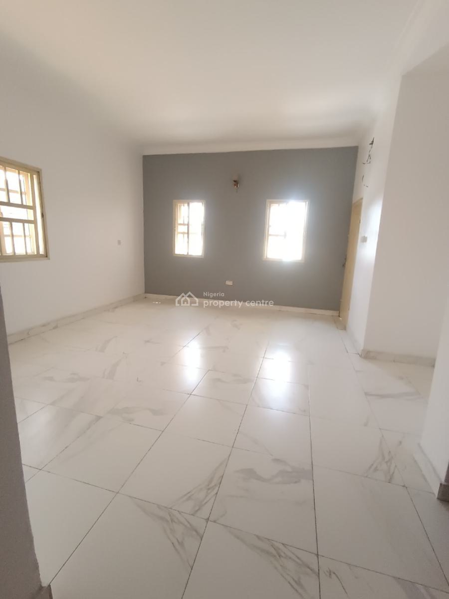 3 Bedroom Flat (upstairs), Ogidan, Near Blenco, Sangotedo, Ajah, Lagos, Flat / Apartment for Rent