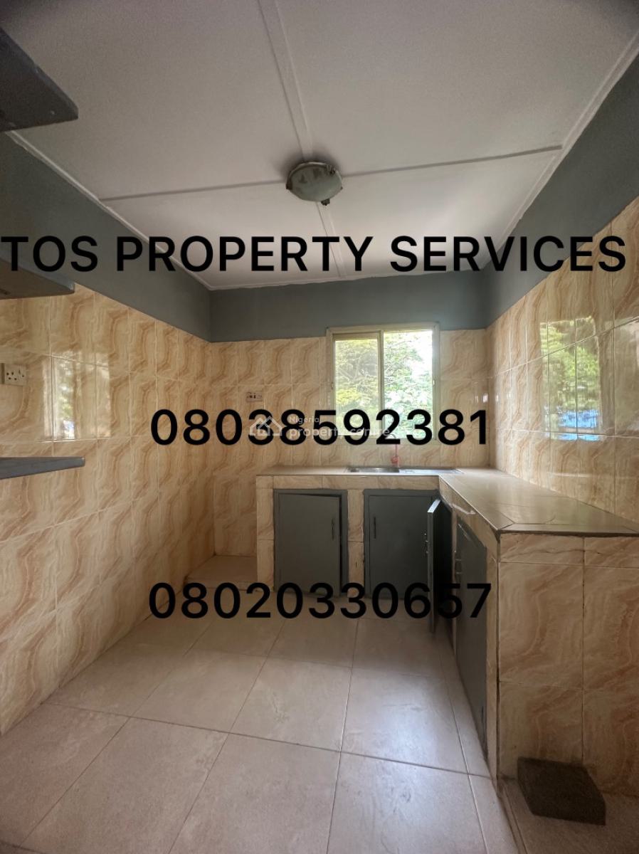 Standard & Spacious 3 Bedroom Apartment, Yaba, Lagos, Yaba, Lagos, Flat / Apartment for Rent