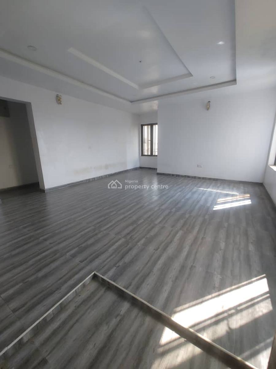 Very Clean 2 Bedroom Flat Apartment in a Call in Estate, Sky Mall, Sangotedo, Ajah, Lagos, Flat / Apartment for Rent