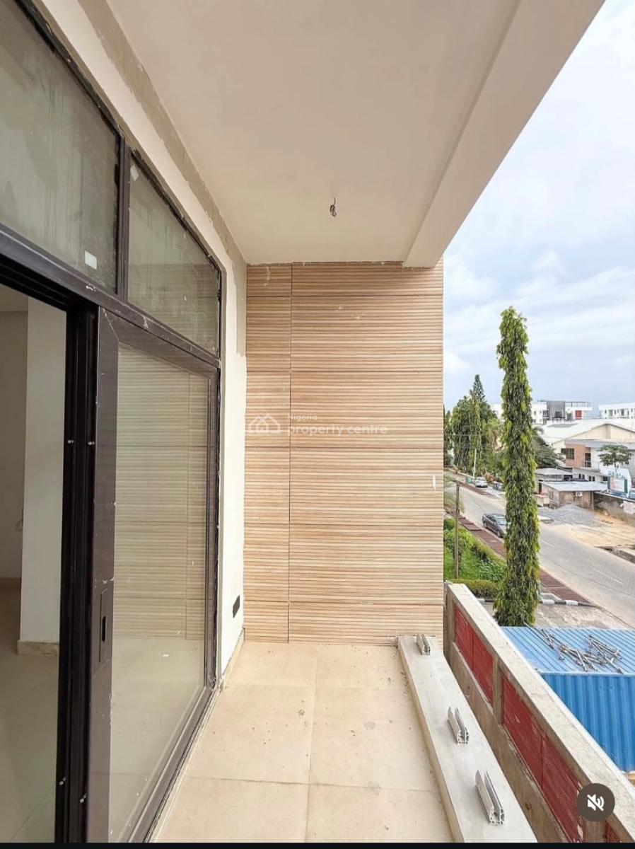 Nicely Done 3 Bedroom Fully Serviced and Spacious Apartment, Lekki Phase 1, Lekki, Lagos, Flat / Apartment for Sale