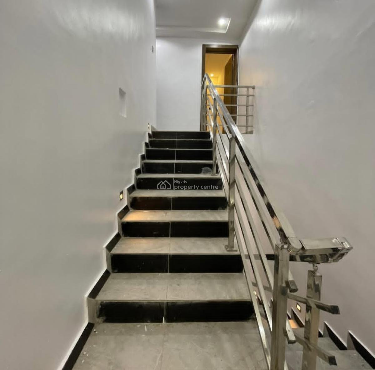 Well Finished Serviced 4 Bedroom Terrace with a Room Bq, Ikate Elegushi, Lekki, Lagos, Terraced Duplex for Sale