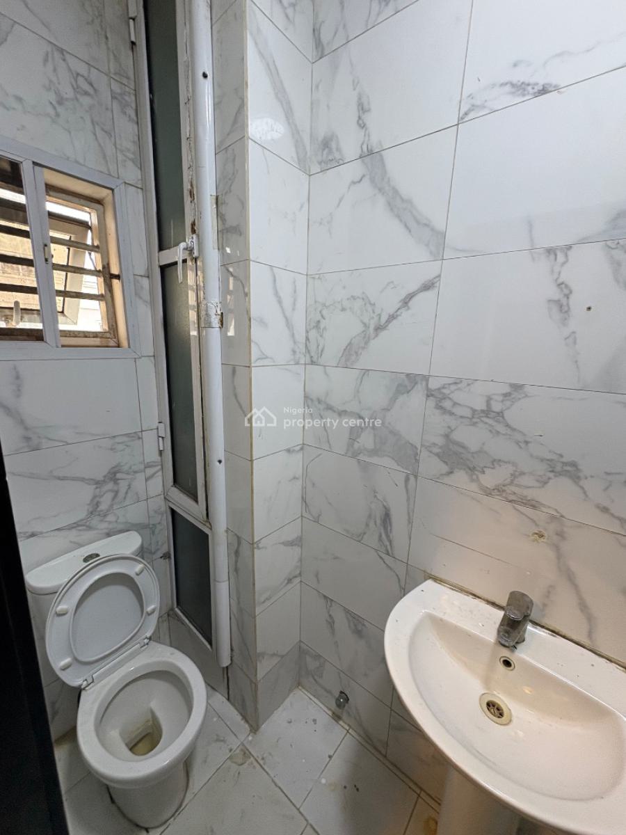 Studio/ Selfcon, Spg Road Before Igboefon Traffic Light, Lekki Phase 2, Lekki, Lagos, Self Contain (single Rooms) for Rent