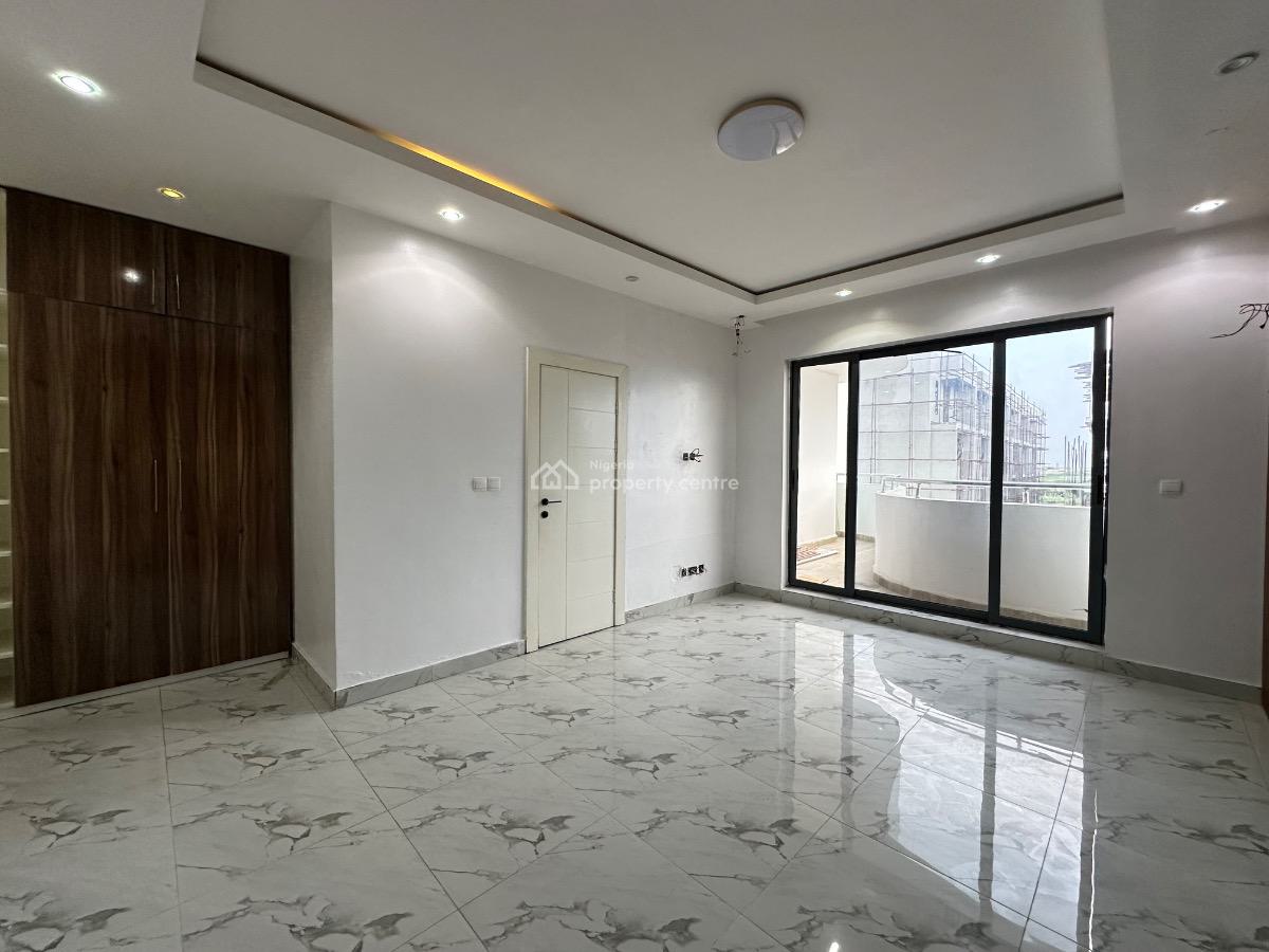 Charming & Fully Serviced 2 Bedroom Apartment, Periwinkle Estate, Lekki Phase 1, Lekki, Lagos, Flat / Apartment for Rent