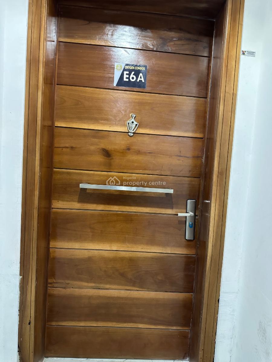 Charming & Fully Serviced 2 Bedroom Apartment, Periwinkle Estate, Lekki Phase 1, Lekki, Lagos, Flat / Apartment for Rent