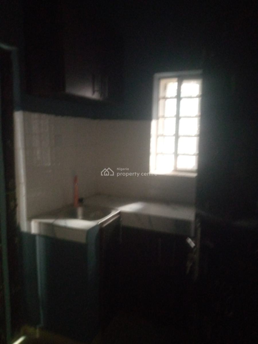 Standard Self Contain, Eneka Road, Rumuduru, Port Harcourt, Rivers, Self Contain (single Rooms) for Rent