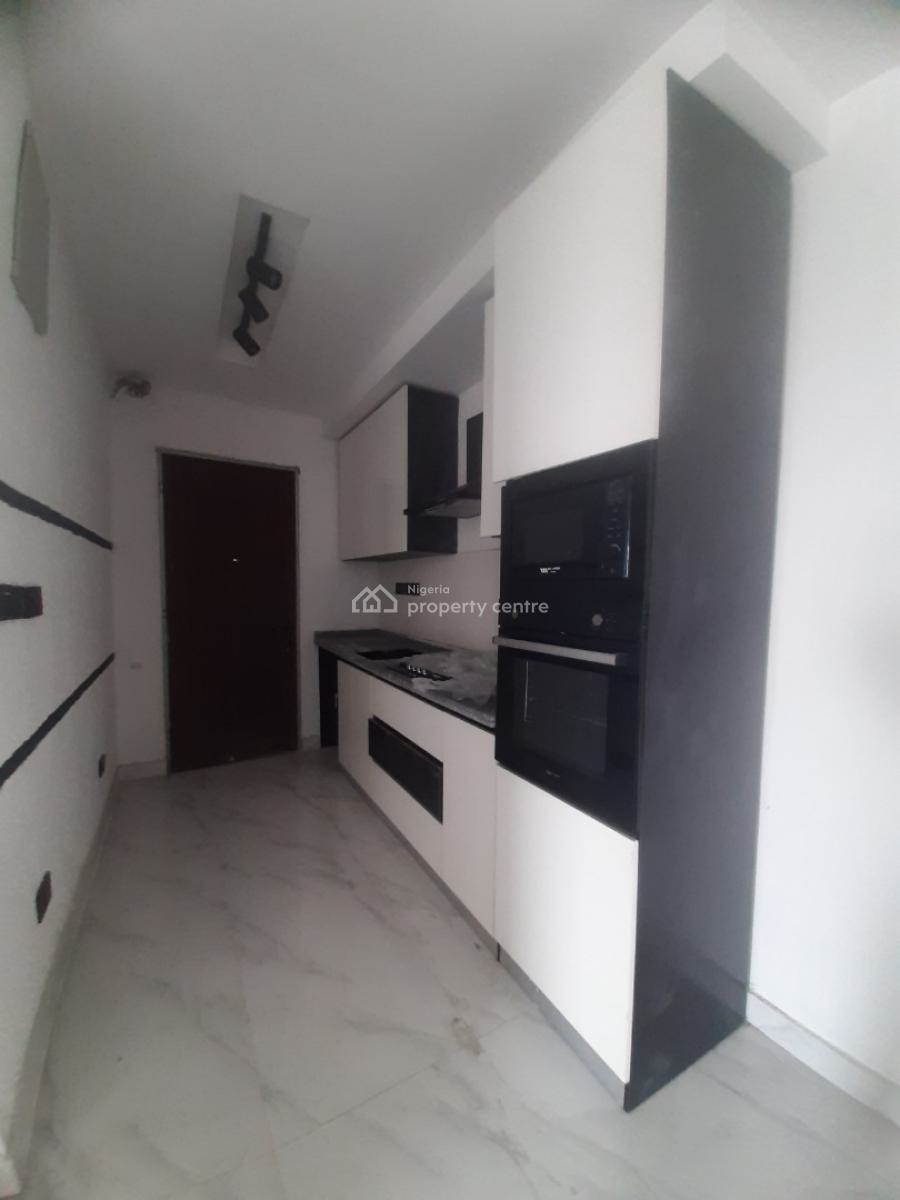New and Serviced 1 Bedroom En-suite Flat with an Open Fitted Kitchen,, Before Chevron Drive 2nd Toll Gate, Ologolo, Lekki, Lagos, Flat / Apartment for Sale