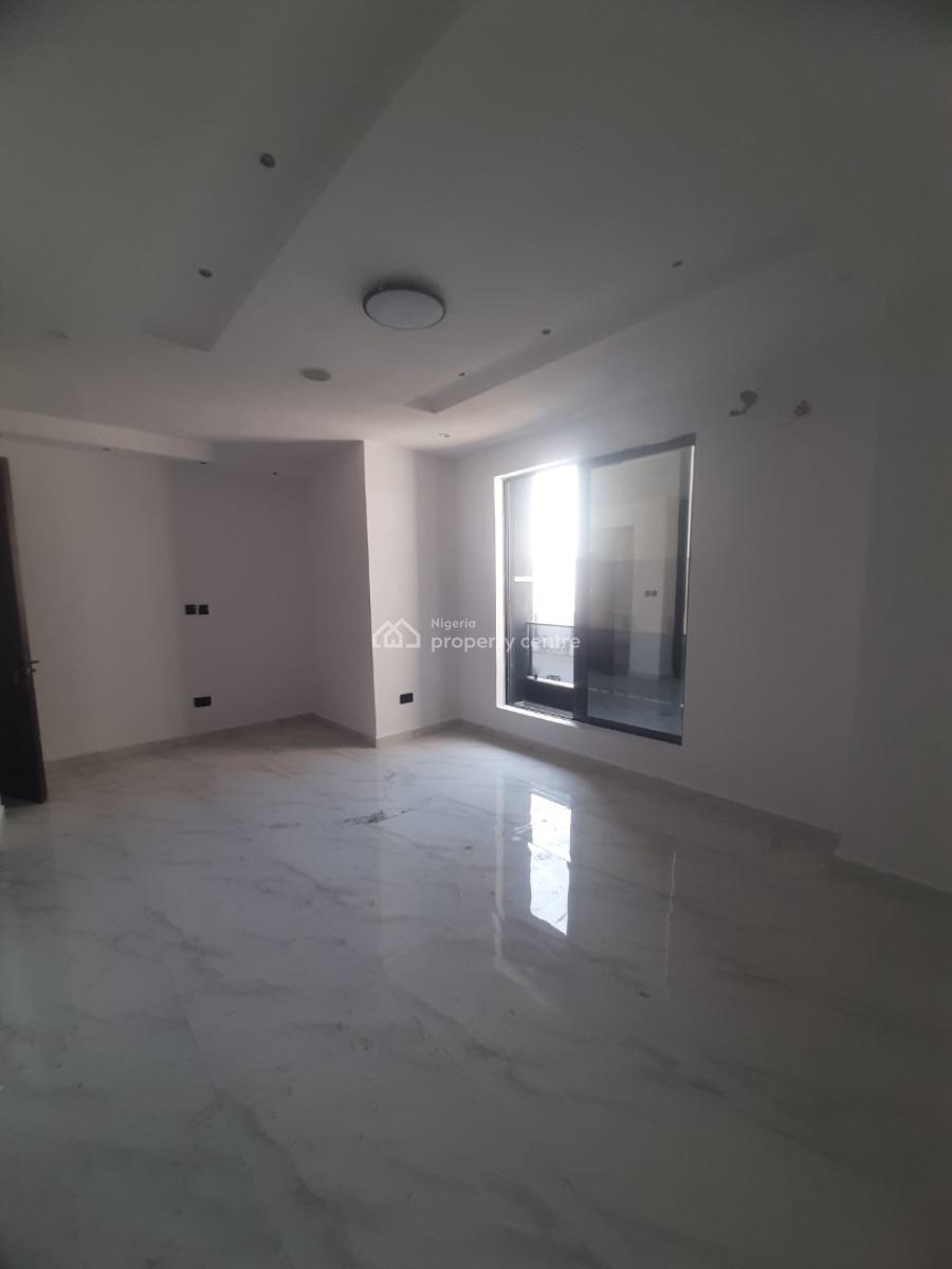 New and Serviced 1 Bedroom En-suite Flat with an Open Fitted Kitchen,, Before Chevron Drive 2nd Toll Gate, Ologolo, Lekki, Lagos, Flat / Apartment for Sale