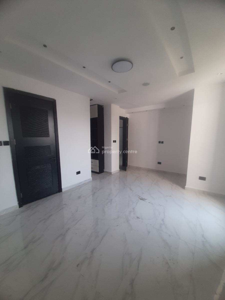 New and Serviced 1 Bedroom En-suite Flat with an Open Fitted Kitchen,, Before Chevron Drive 2nd Toll Gate, Ologolo, Lekki, Lagos, Flat / Apartment for Sale