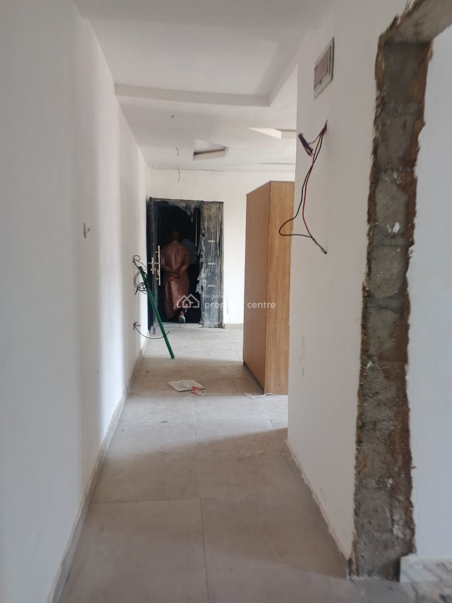 2 Bedroom Flat with Open Kitchen Plan Available, Alagomeji, Alagomeji, Yaba, Lagos, Flat / Apartment for Rent