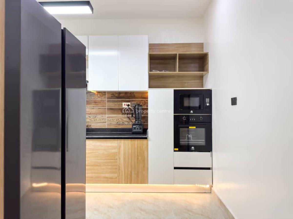 Luxury 3 Bedroom Apartment with Pool, Ps5 and Gym Available, Ajah, Lagos, Flat / Apartment Short Let