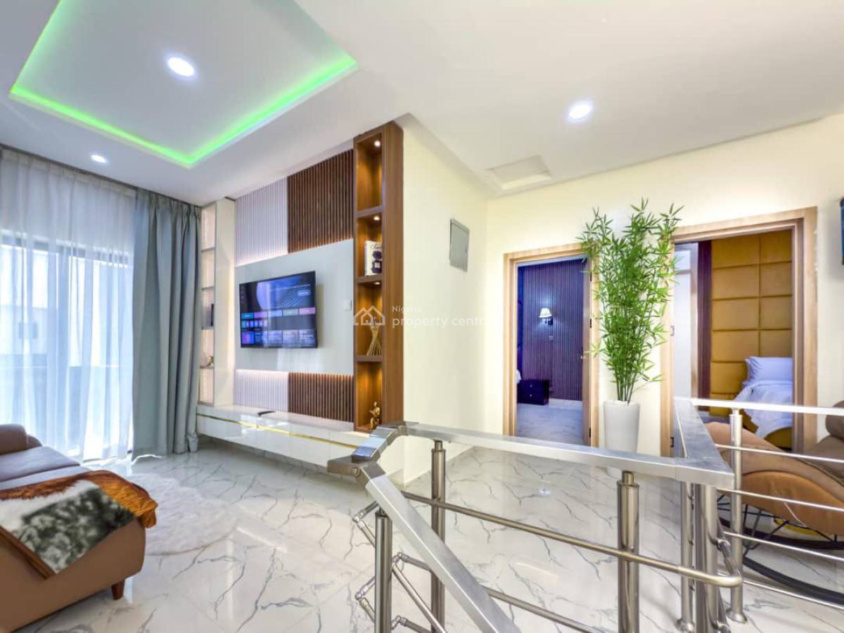 Luxury 3 Bedroom Apartment with Pool, Ps5 and Gym Available, Ajah, Lagos, Flat / Apartment Short Let