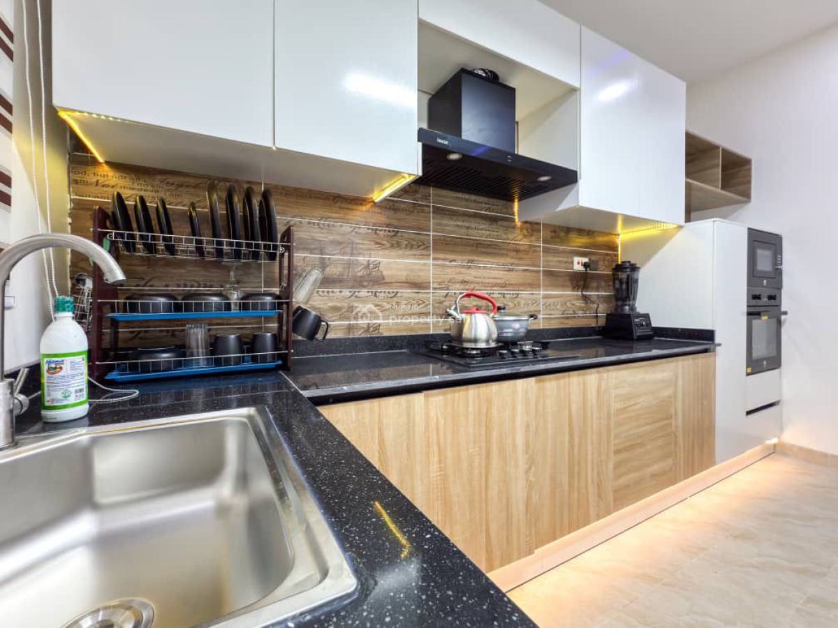 Luxury 3 Bedroom Apartment with Pool, Ps5 and Gym Available, Ajah, Lagos, Flat / Apartment Short Let