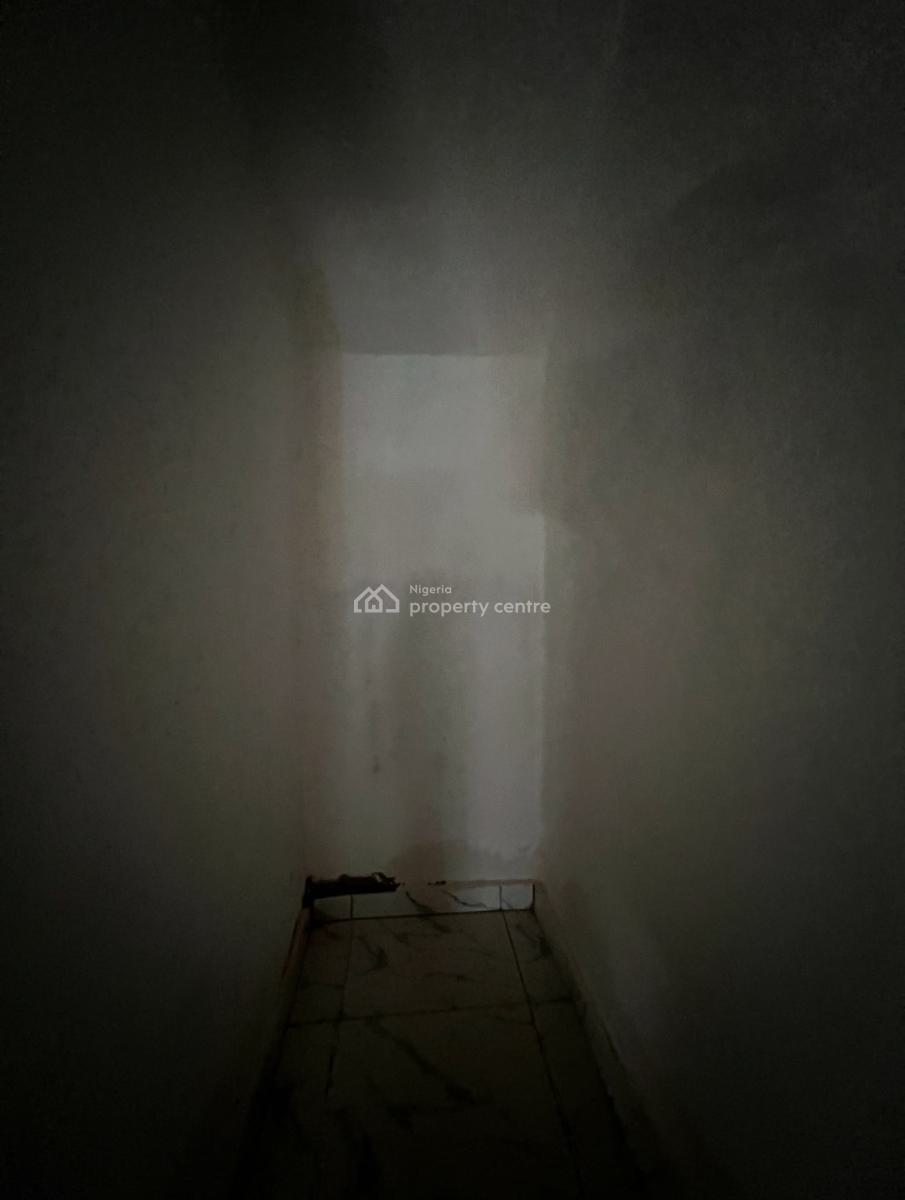 4 Bedroom Terrace with Bq, Guzape District, Abuja, Terraced Duplex for Sale