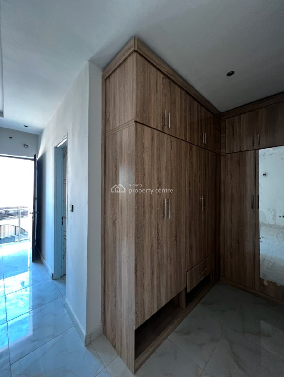 4 Bedroom Terrace with Bq, Guzape District, Abuja, Terraced Duplex for Sale