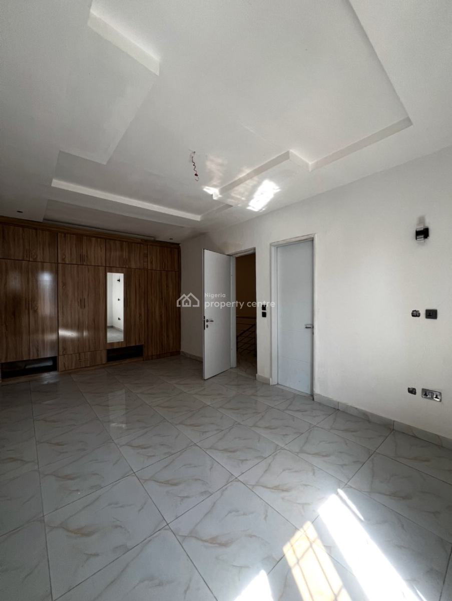 4 Bedroom Terrace with Bq, Guzape District, Abuja, Terraced Duplex for Sale