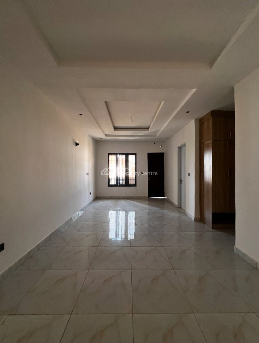 4 Bedroom Terrace with Bq, Guzape District, Abuja, Terraced Duplex for Sale