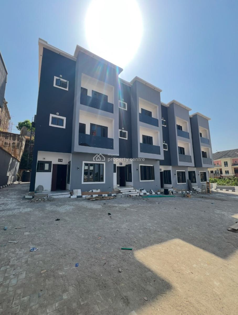 4 Bedroom Terrace with Bq, Guzape District, Abuja, Terraced Duplex for Sale