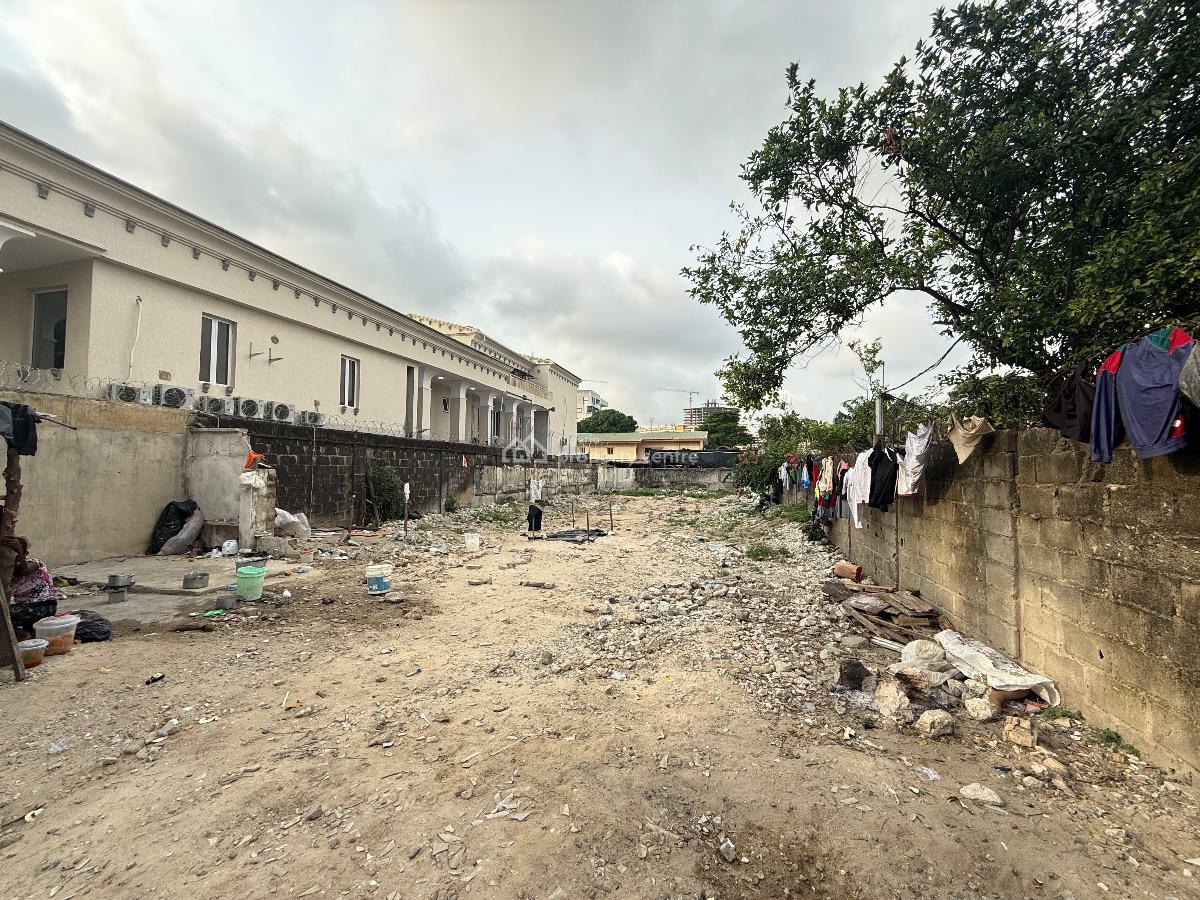 600sqm Fenced Dry  Land Directly on a Busy Road with Amble Space, Victoria Island (vi), Lagos, Land for Rent
