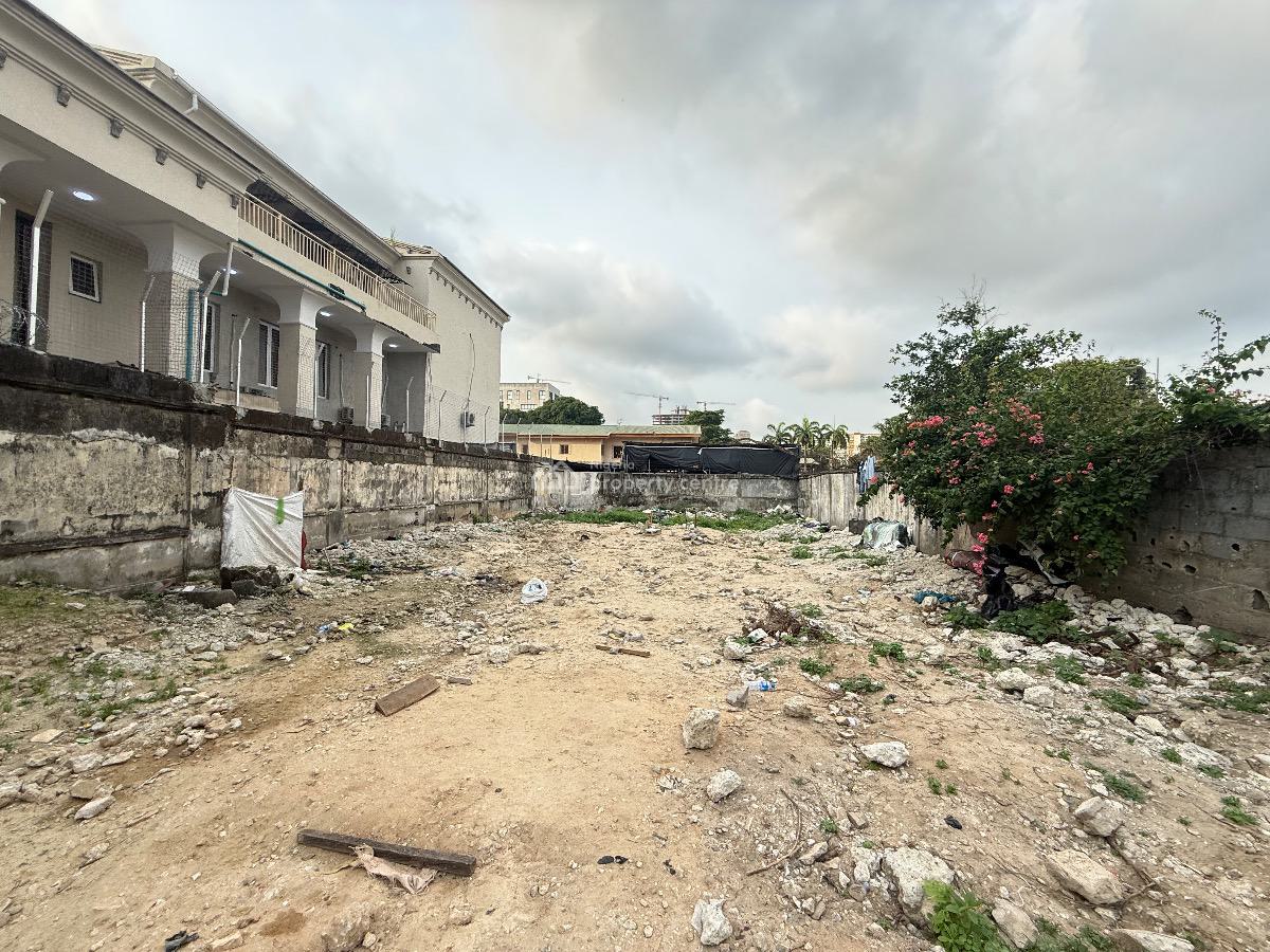 600sqm Fenced Dry  Land Directly on a Busy Road with Amble Space, Victoria Island (vi), Lagos, Land for Rent