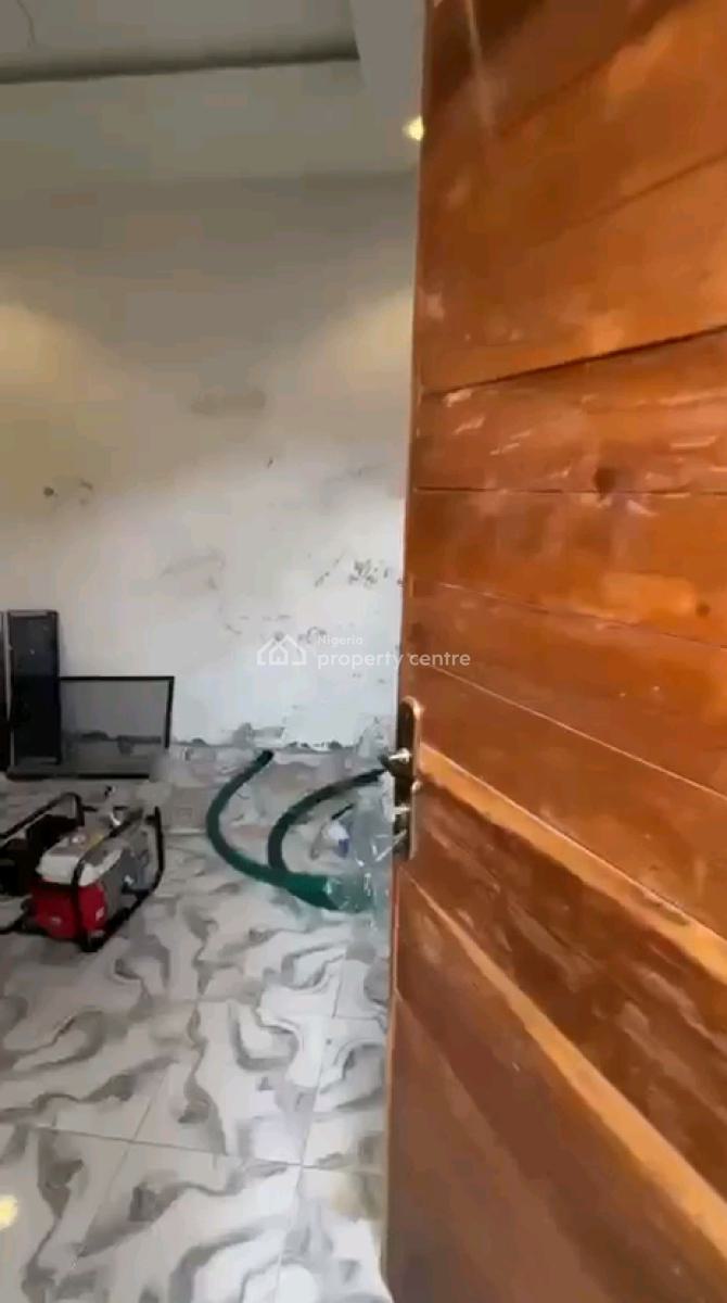 a Tastefully Finished and Standard Roomself Con, Upstairs, Mafowoku Street, Akoka, Yaba, Lagos, Self Contain (single Rooms) for Rent