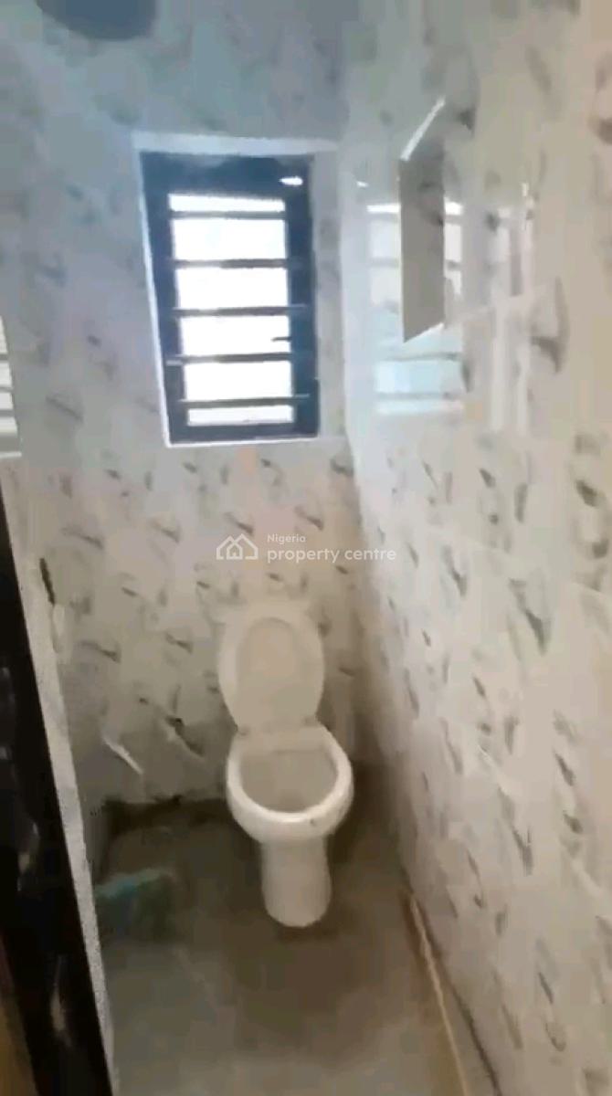 a Tastefully Finished and Standard Roomself Con, Upstairs, Mafowoku Street, Akoka, Yaba, Lagos, Self Contain (single Rooms) for Rent