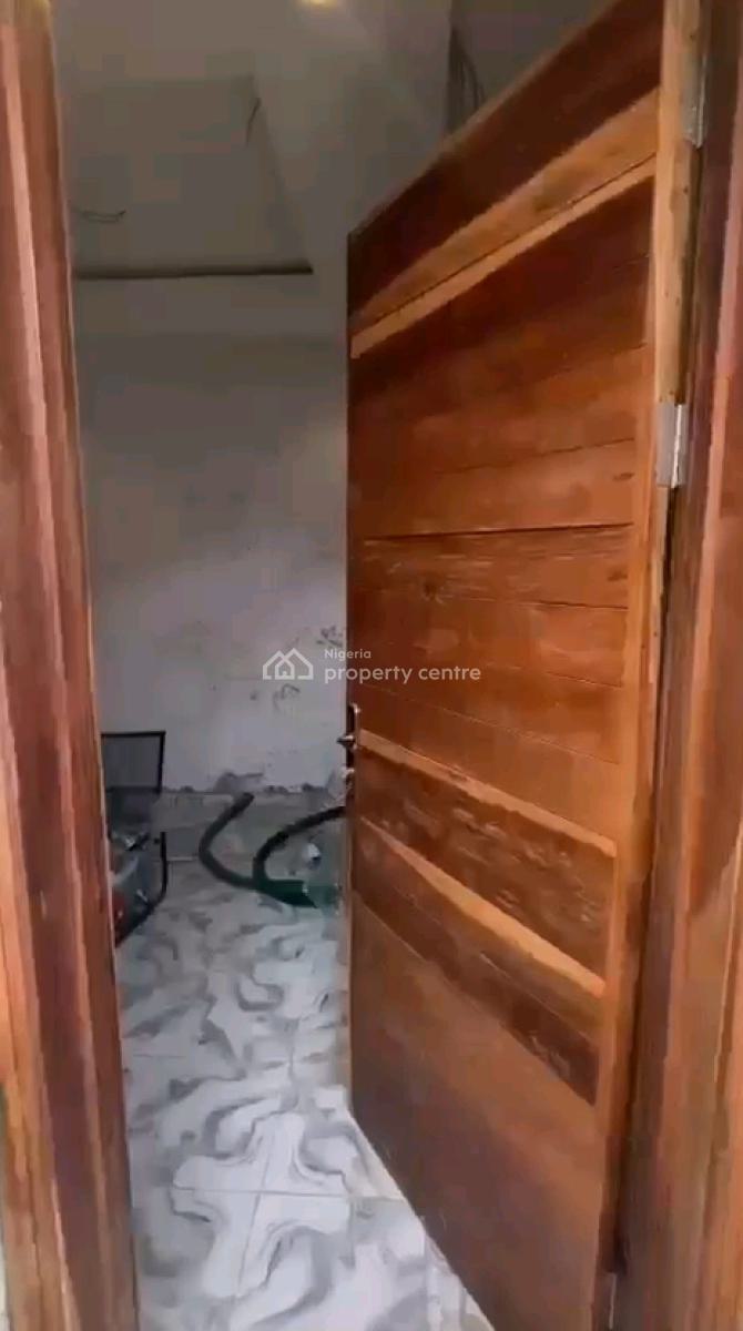 a Tastefully Finished and Standard Roomself Con, Upstairs, Mafowoku Street, Akoka, Yaba, Lagos, Self Contain (single Rooms) for Rent