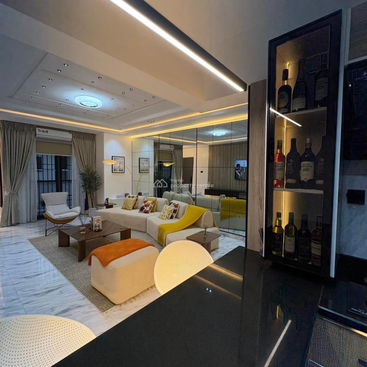 Beautifully Furnished Luxurious 2bedroom Self Compound with Snooker &, Lekki Phase 1, Lekki, Lagos, Flat / Apartment Short Let