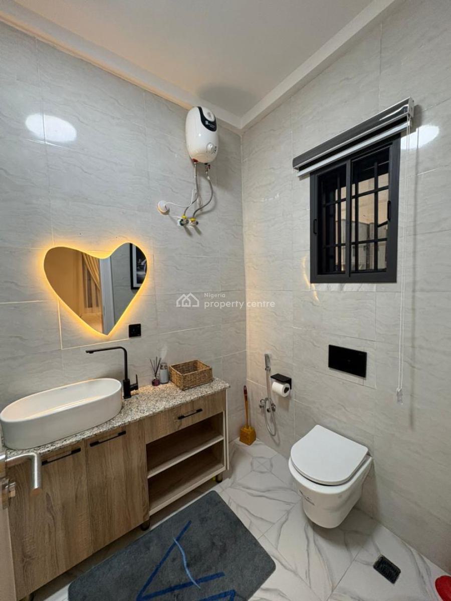 Beautifully Furnished Luxurious 2bedroom Self Compound with Snooker &, Lekki Phase 1, Lekki, Lagos, Flat / Apartment Short Let