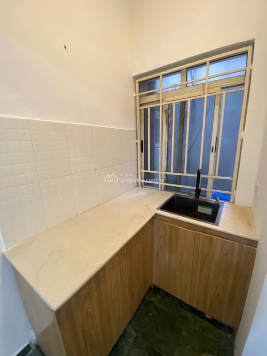 Well Spacious Mini Flat at Lekki Phase 1, Off Admiralty Way, Lekki Phase 1, Lekki, Lagos, Mini Flat (room and Parlour) for Rent