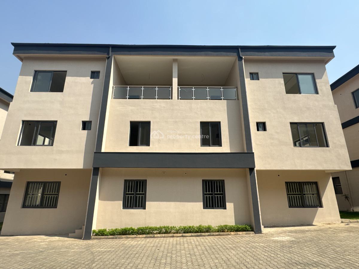 a Well Built 5 Bedroom Seni Detached Duplex with a Room. Q Available, Mabushi Abuja, Mabushi, Abuja, Semi-detached Duplex for Sale