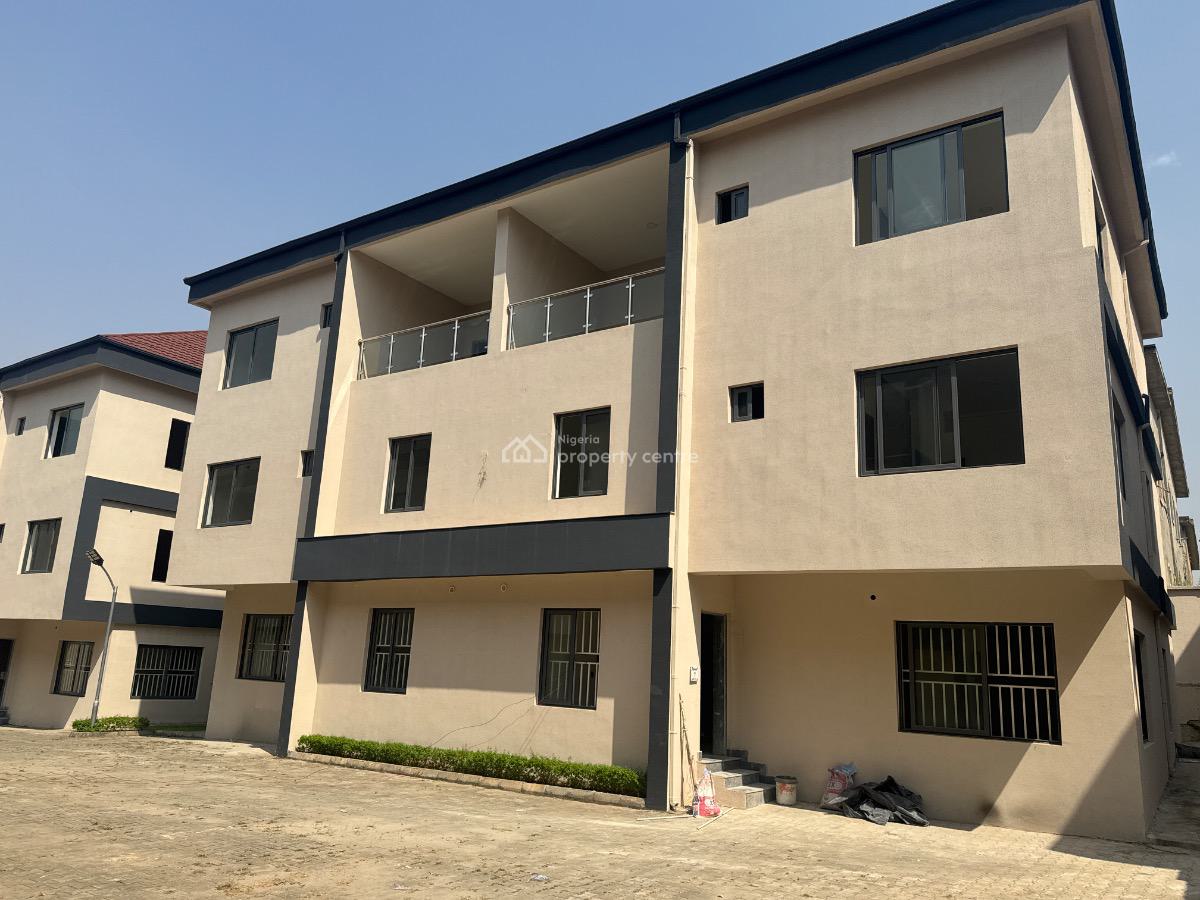 a Well Built 5 Bedroom Seni Detached Duplex with a Room. Q Available, Mabushi Abuja, Mabushi, Abuja, Semi-detached Duplex for Sale